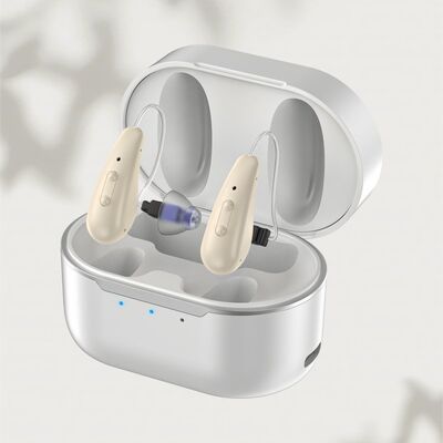 เครื่องขยายเสียงสําหรับคนที่มีความบกพร่องทางการได้ยิน เครื่องขยายเสียงแบบพกพาที่มีการควบคุมเสียงที่ปรับได้ และเสียงเพื่อเพิ่มความสามารถในการได้ยิน